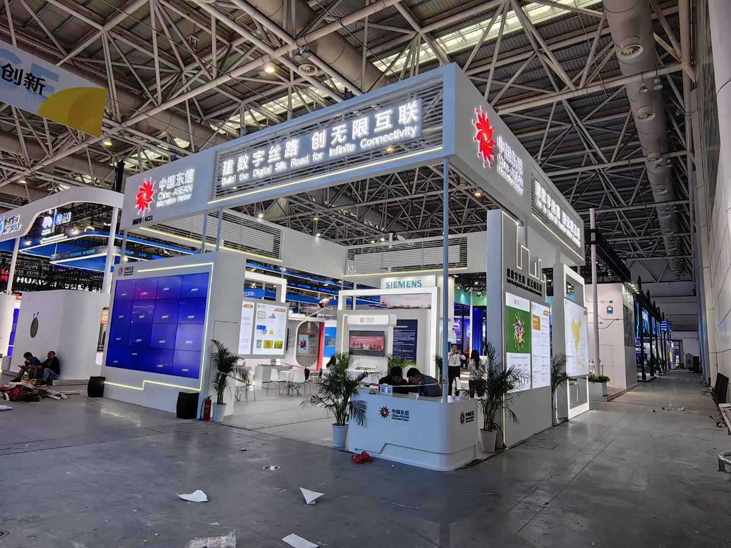 福州數(shù)字中國(guó)會(huì)展中心、廣州展會(huì)設(shè)計(jì)搭建